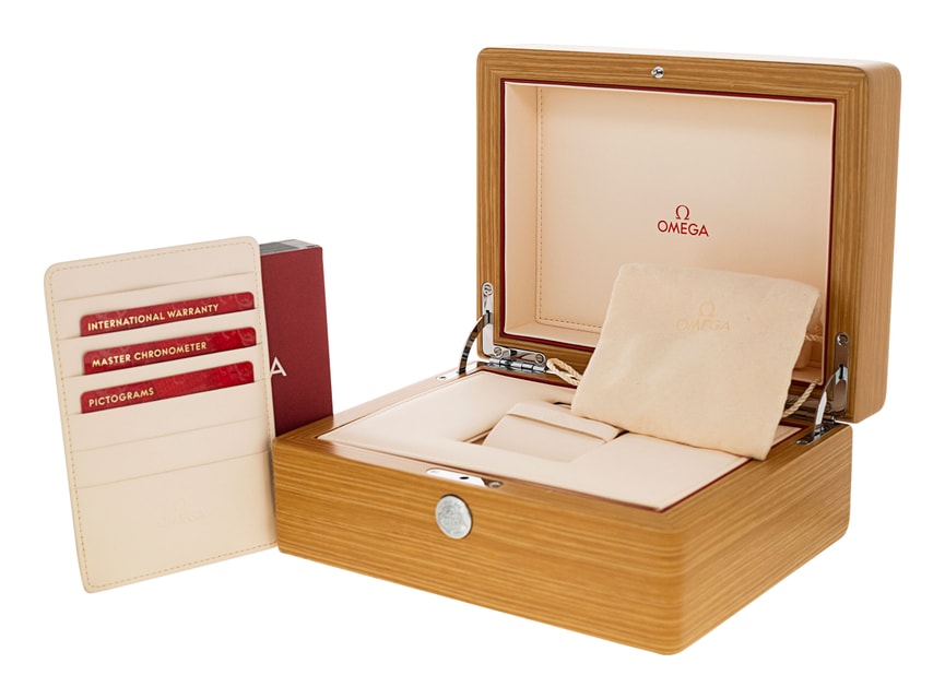 Omega Seamaster 300 234.30.41.21.01.001 Image 5